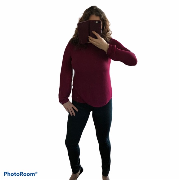 Banana Republic Tulip Hem Blouse Long Sleeve Size Medium Berry Magenta Colour - Picture 6 of 17